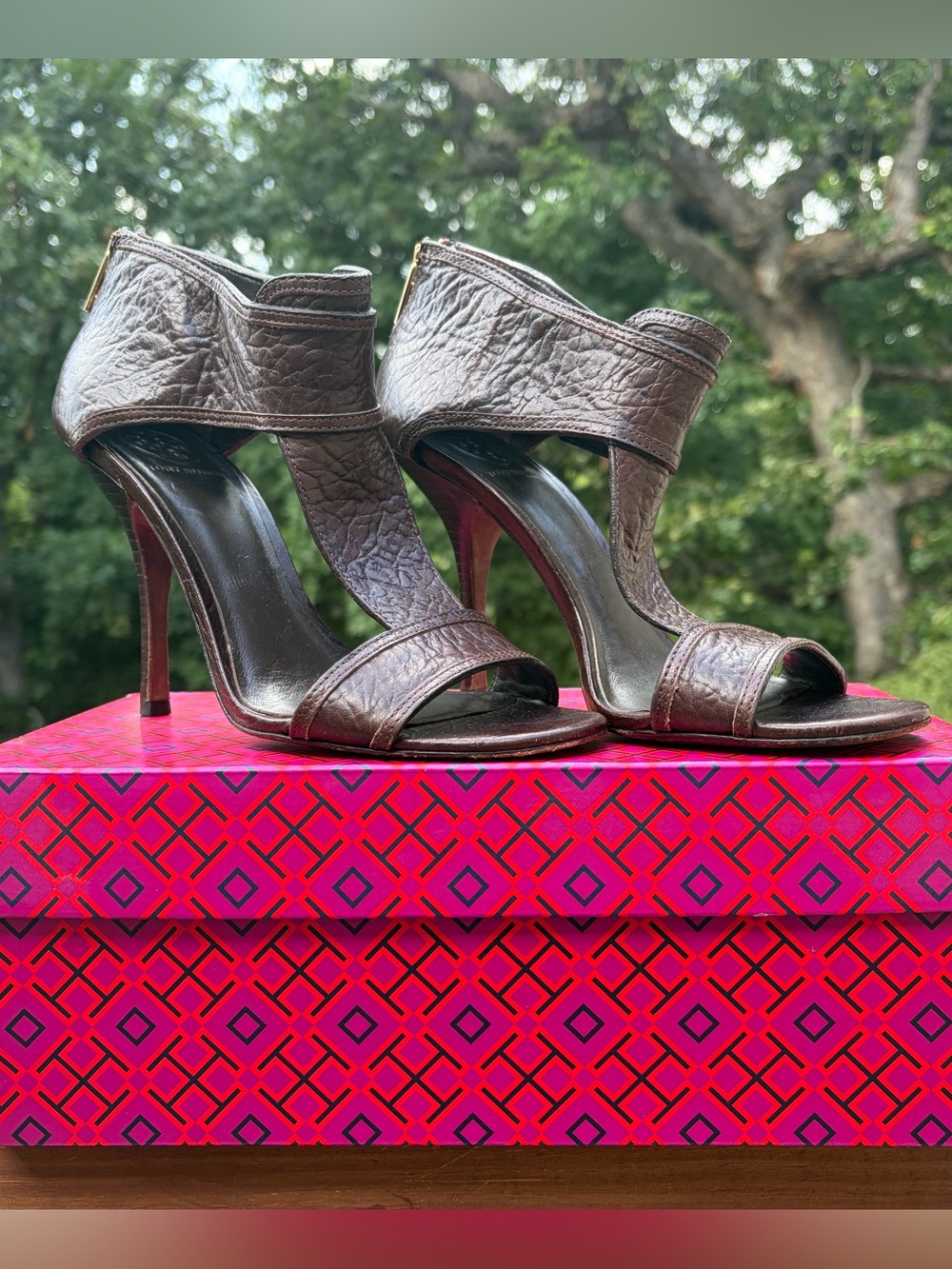 Tory Burch Brown Leather Open-Toe Stiletto T Strap Sandals Sz 9/9.5M Heels